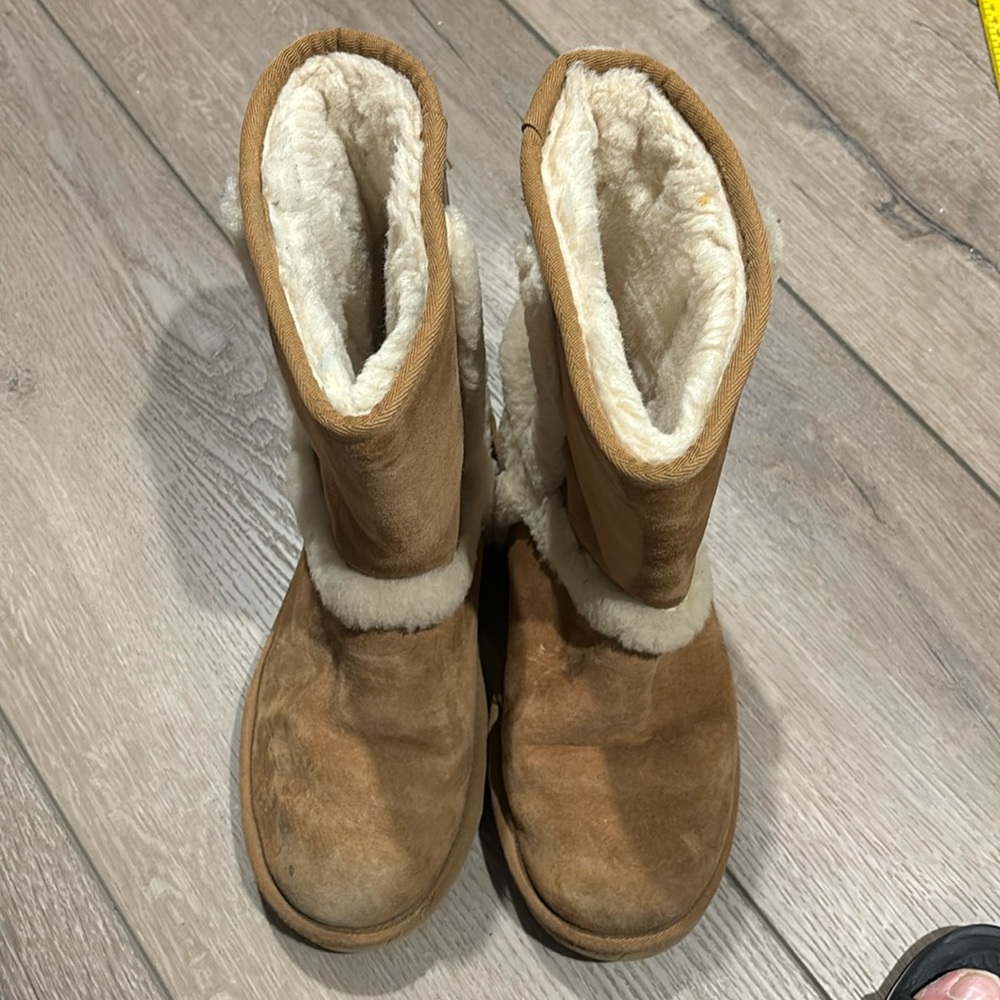 UGG Australia Short Boots